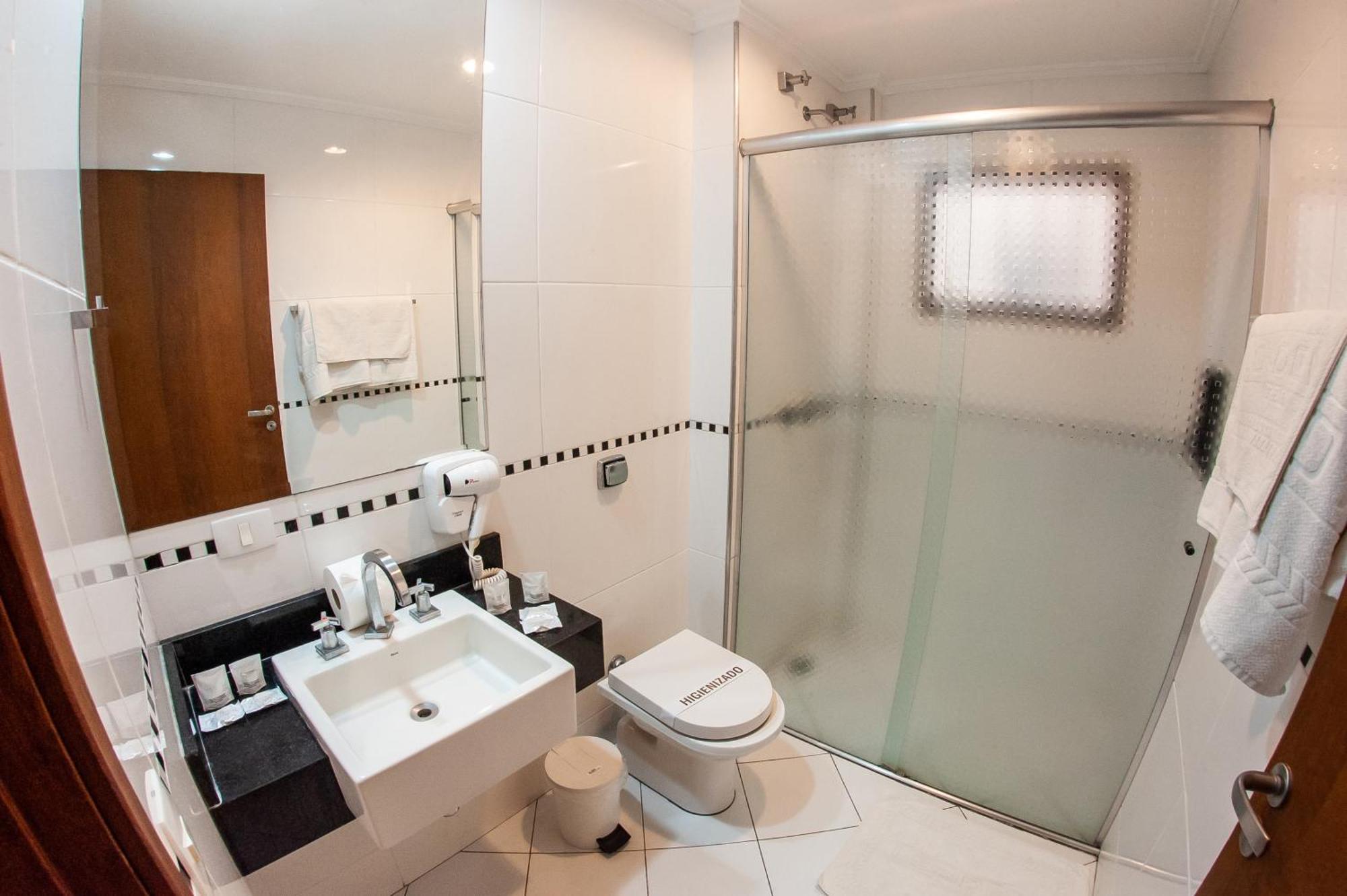 London Hotel Londrina Habitación foto
