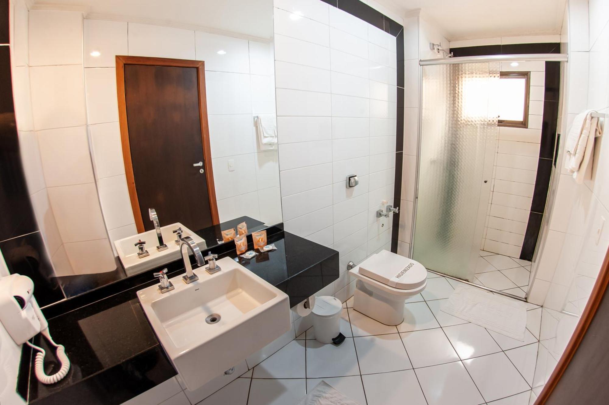 London Hotel Londrina Habitación foto