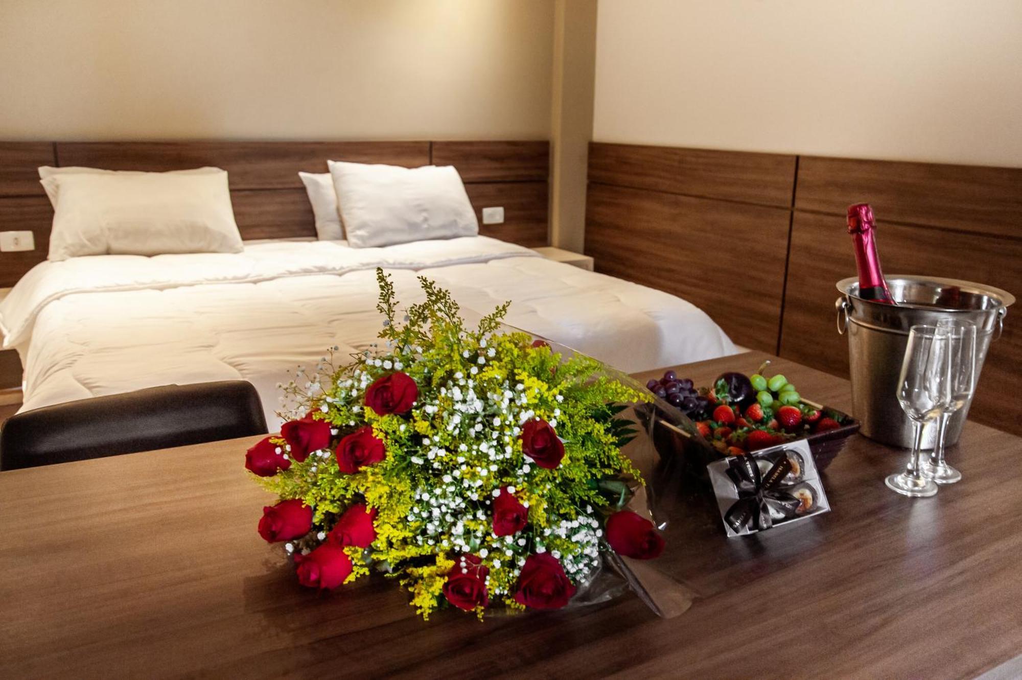 London Hotel Londrina Habitación foto