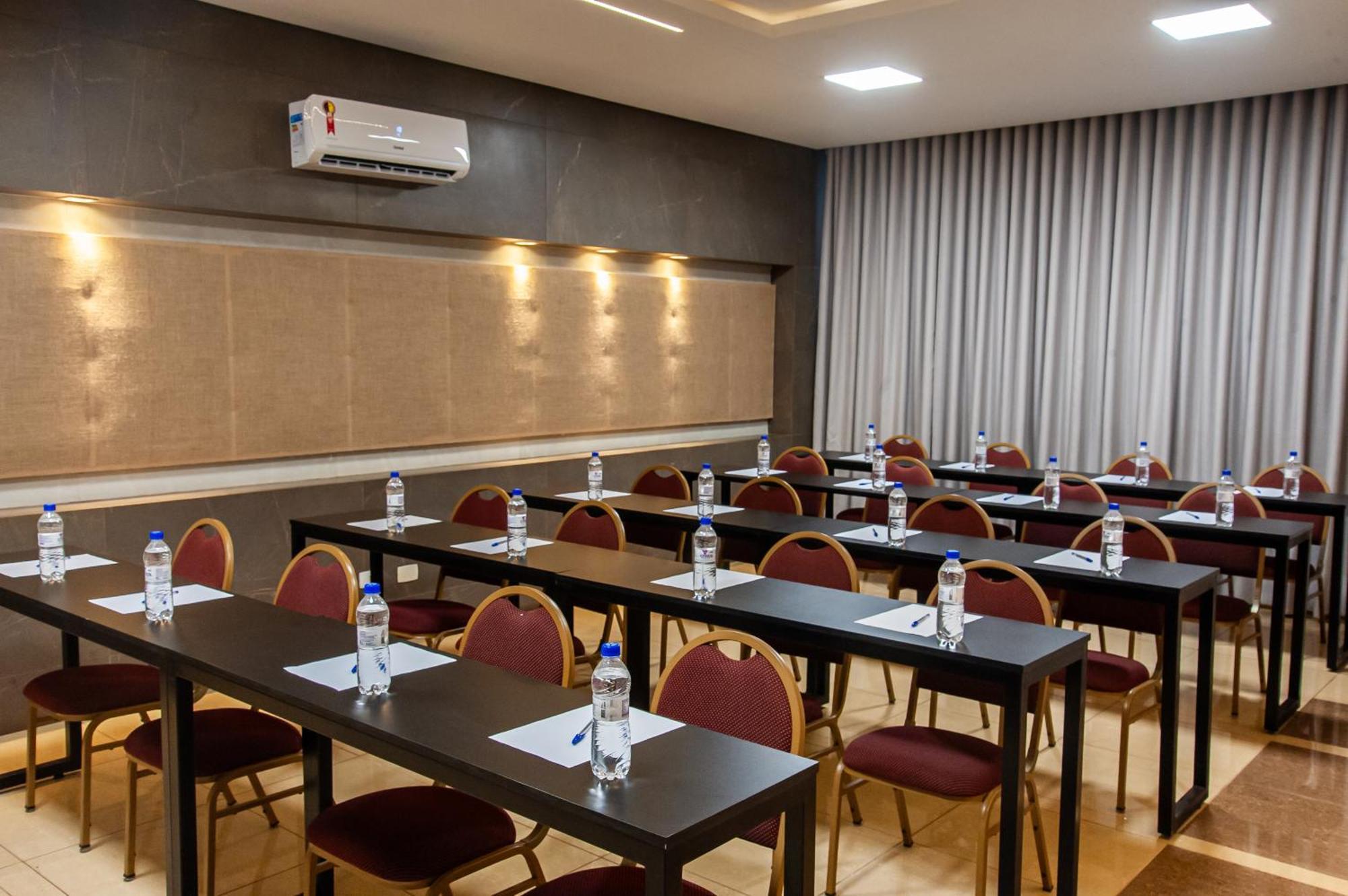 London Hotel Londrina Exterior foto